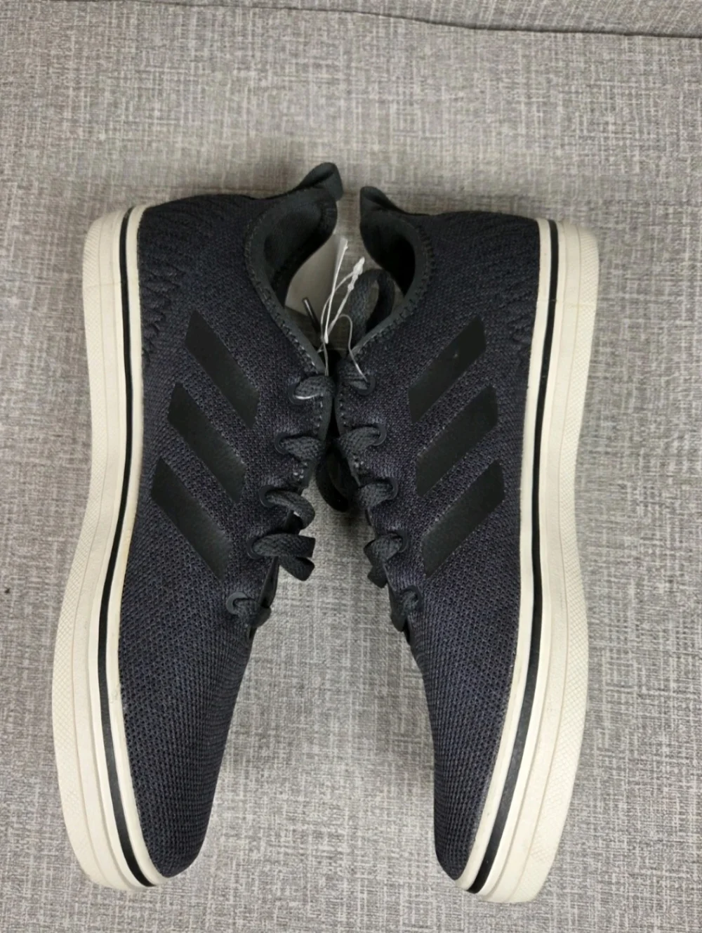 Adidas New True Chill Men’s 8 Sneakers Grey Black DA9852 Ortholite Float